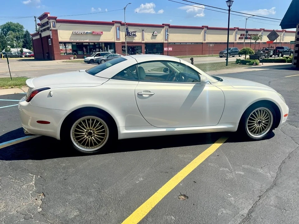 2004 Lexus SC430 - Image 4 of 21