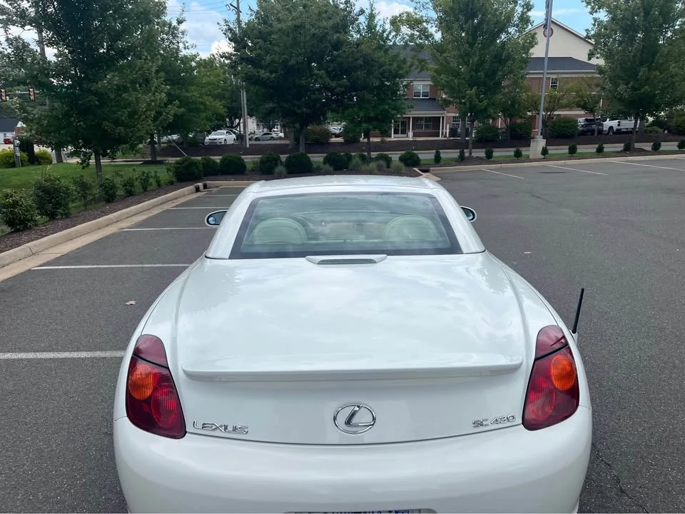 2004 Lexus SC430 - Image 10 of 10