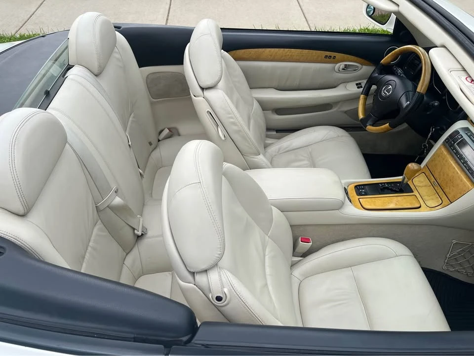 2004 Lexus SC430 - Image 5 of 10