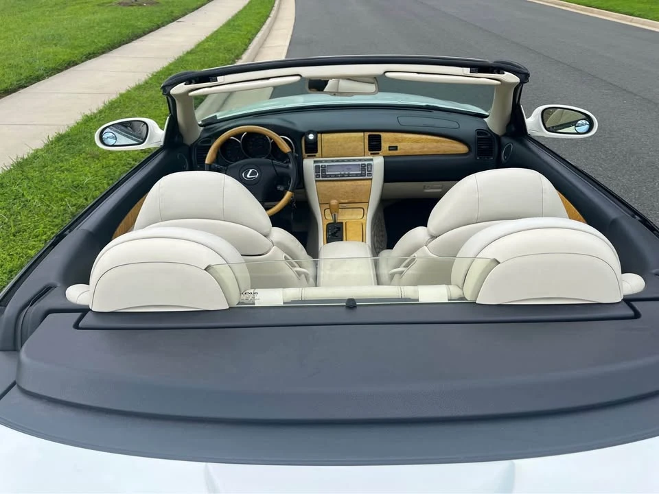 2004 Lexus SC430 - Image 4 of 10
