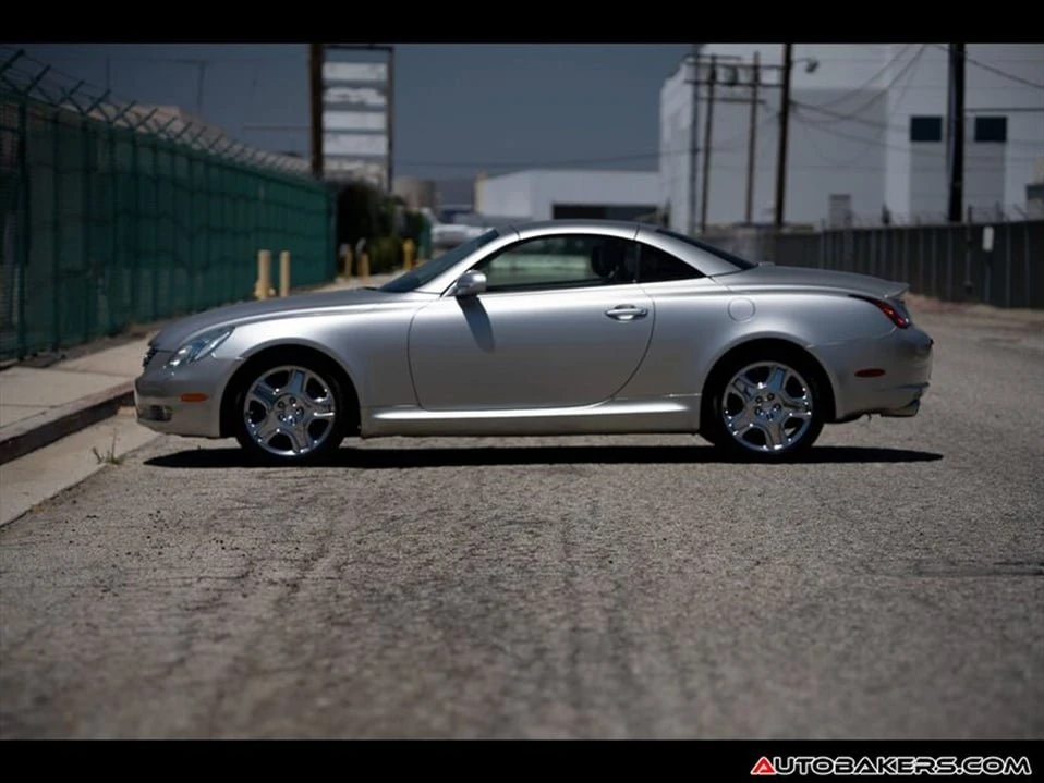 2004 Lexus SC430 - Image 11 of 20