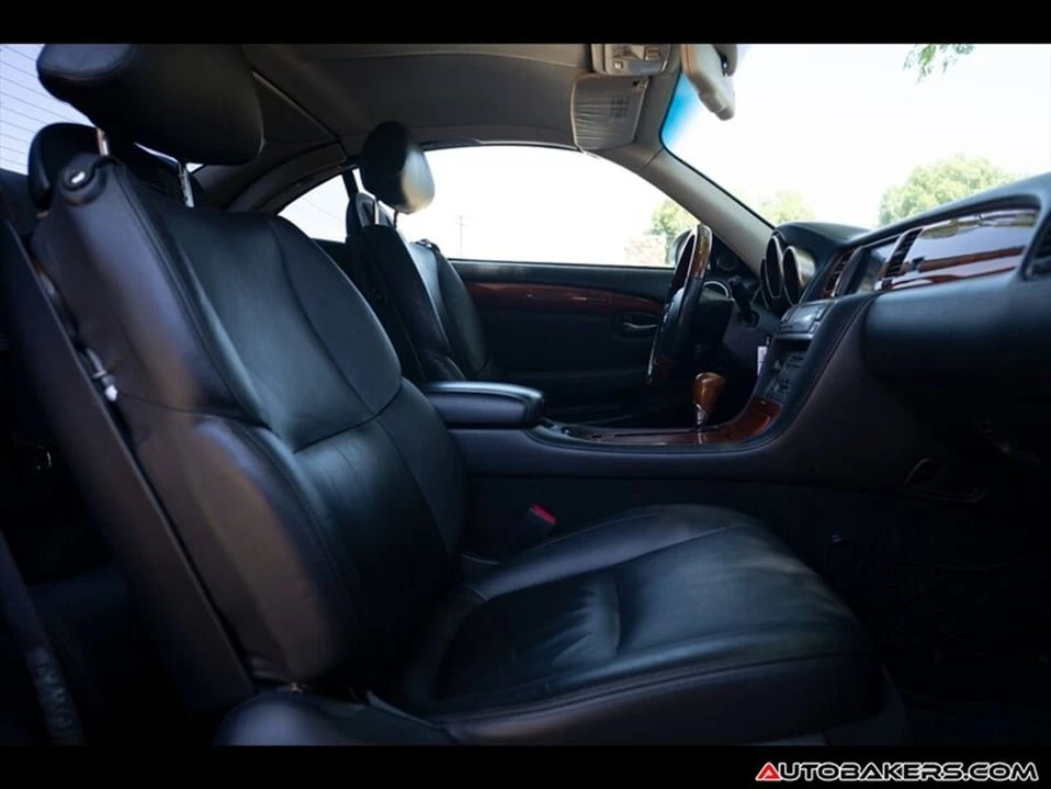 2004 Lexus SC430 - Image 17 of 20