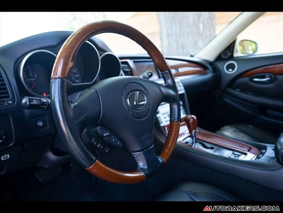 2004 Lexus SC430 - Image 13 of 20