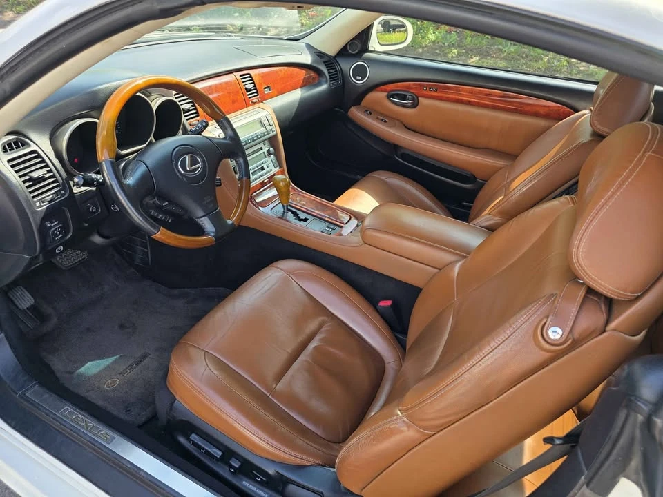 2004 Lexus SC430 - Image 13 of 18