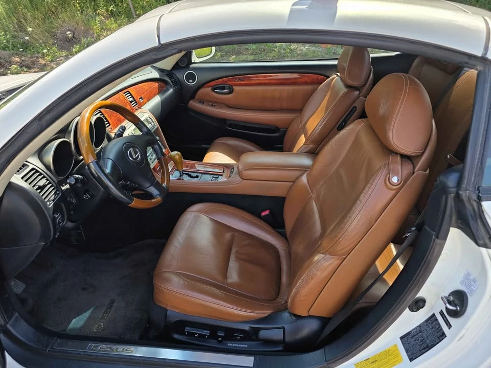 2004 Lexus SC430 - Image 12 of 18