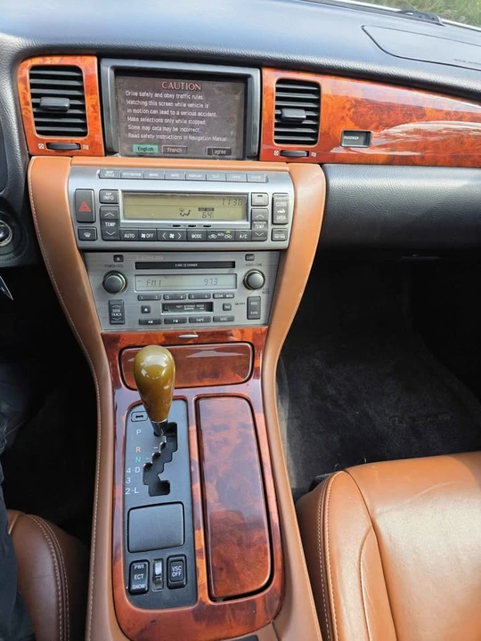 2004 Lexus SC430 - Image 14 of 18