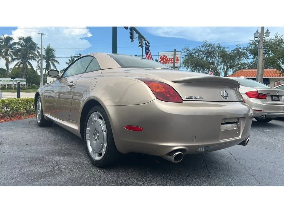2004 Lexus SC430 - Image 10 of 16