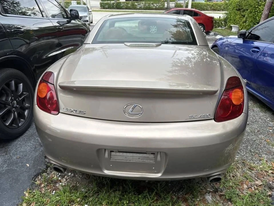 2004 Lexus SC430 - Image 4 of 16