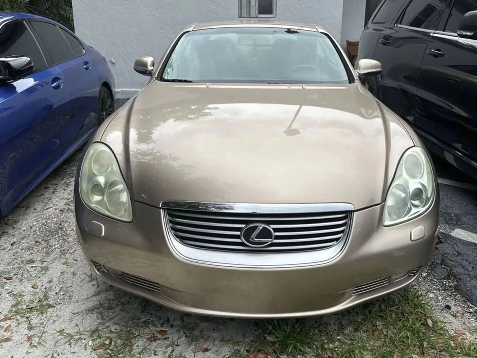 2004 Lexus SC430 - Image 2 of 16