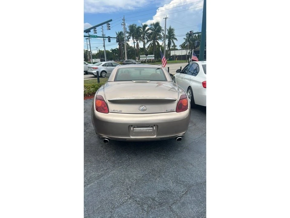 2004 Lexus SC430 - Image 11 of 16