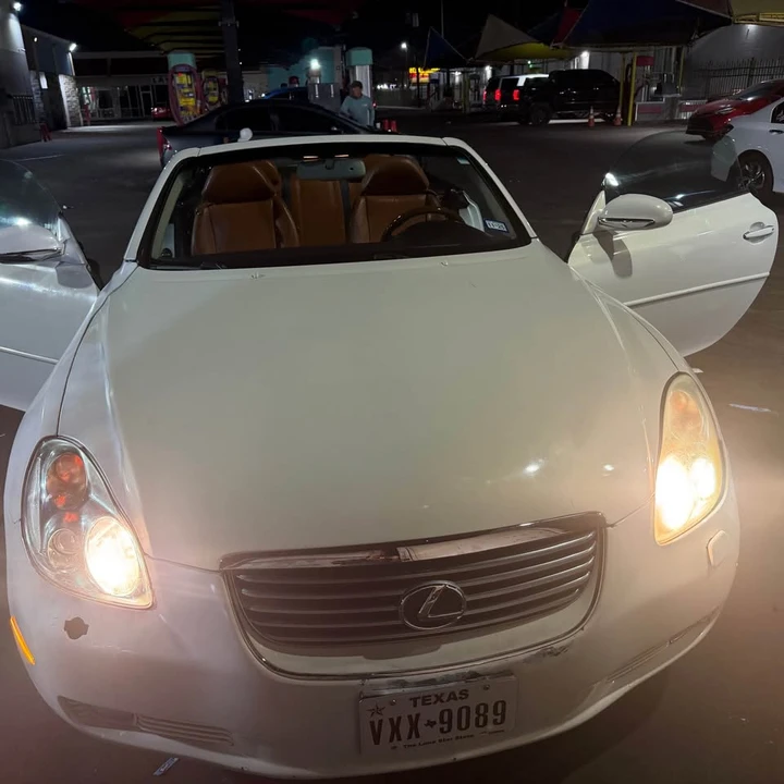 2004 Lexus SC430 - Image 4 of 20