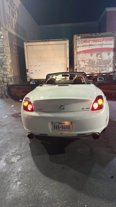 2004 Lexus SC430 - Image 15 of 20