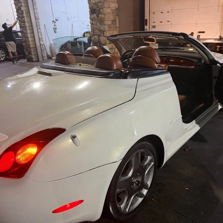 2004 Lexus SC430 - Image 3 of 20