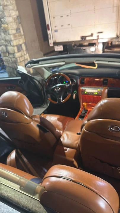 2004 Lexus SC430 - Image 13 of 20