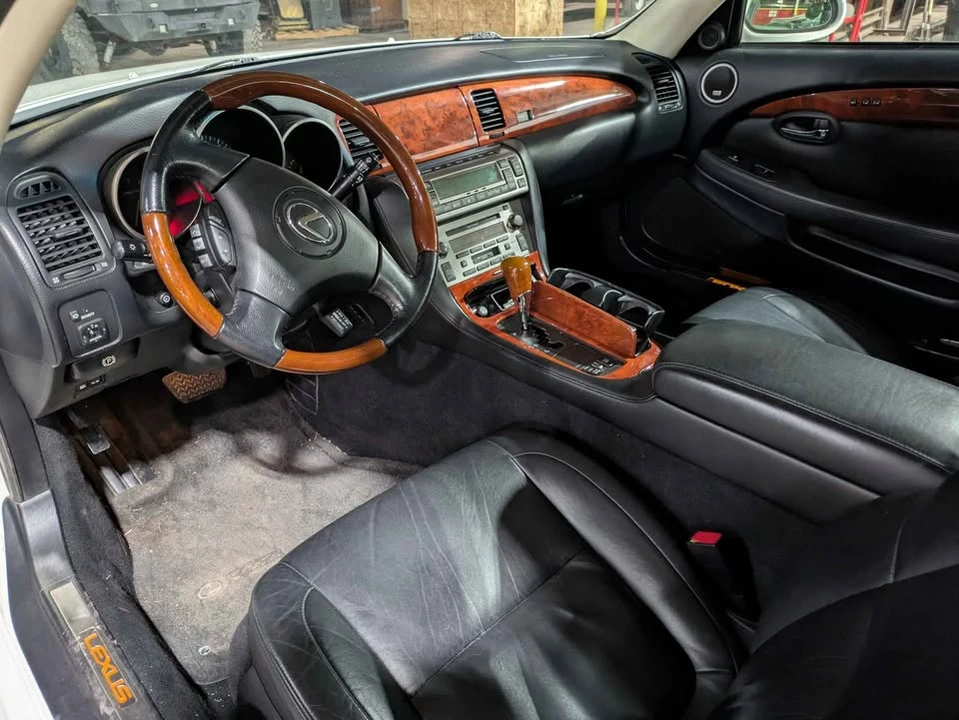 2004 Lexus SC430 - Image 7 of 12