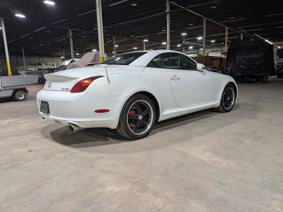 2004 Lexus SC430 - Image 3 of 12