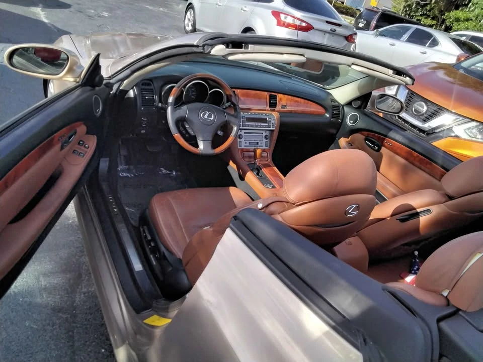2004 Lexus SC430 - Image 5 of 5