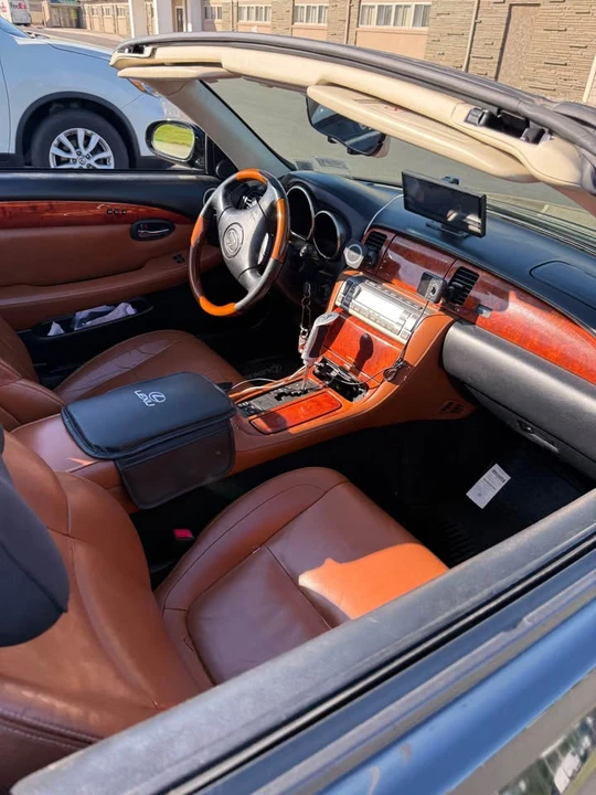 2004 Lexus SC430 - Image 6 of 20