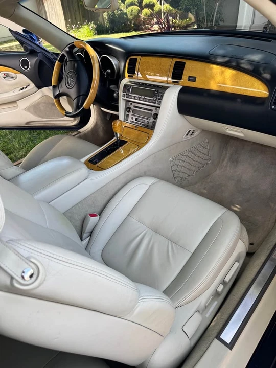 2004 Lexus SC430 - Image 8 of 15