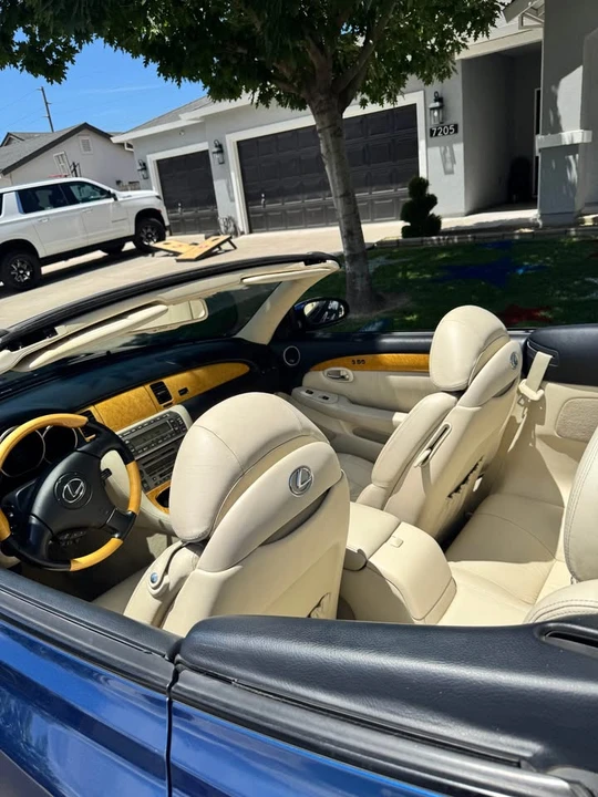 2004 Lexus SC430 - Image 12 of 15