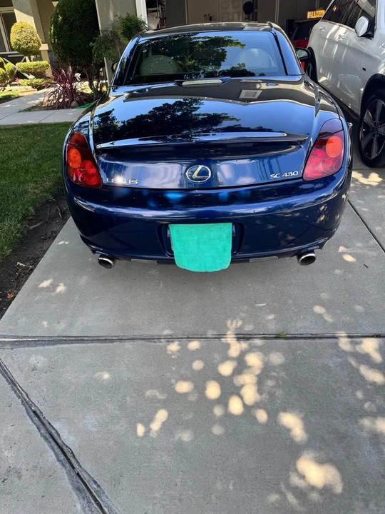 2004 Lexus SC430 - Image 3 of 15