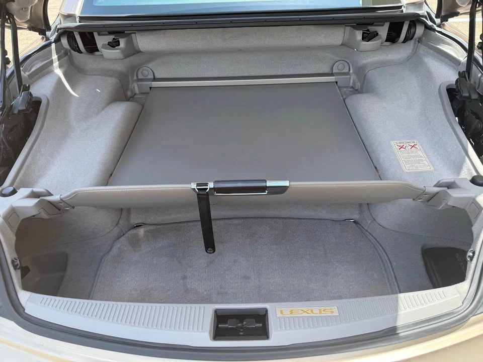 2004 Lexus SC430 - Image 11 of 20