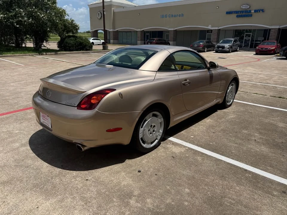 2004 Lexus SC430 - Image 3 of 20