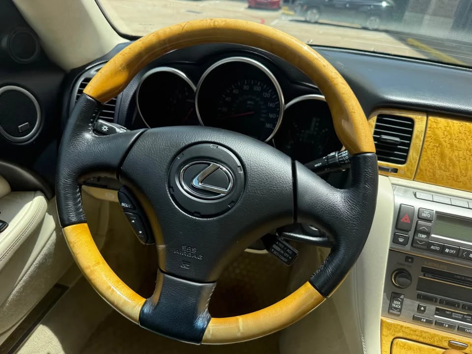 2004 Lexus SC430 - Image 15 of 20