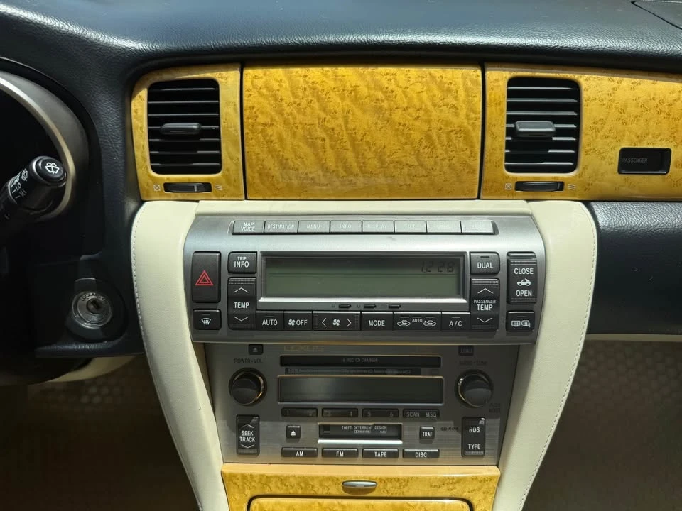 2004 Lexus SC430 - Image 16 of 20