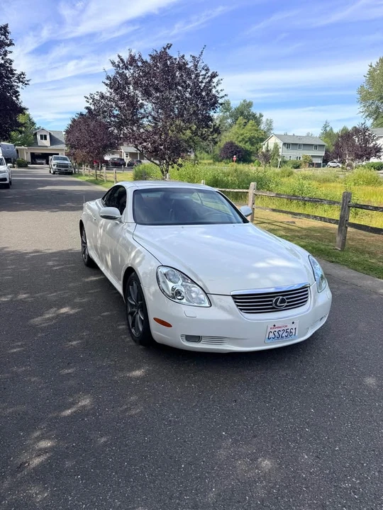 2004 Lexus SC430 - Image 2 of 11
