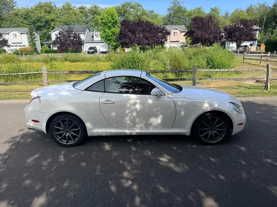 2004 Lexus SC430 - Image 3 of 11