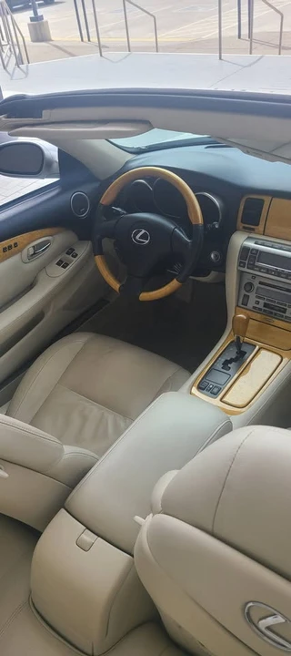 2004 Lexus SC430 - Image 4 of 8