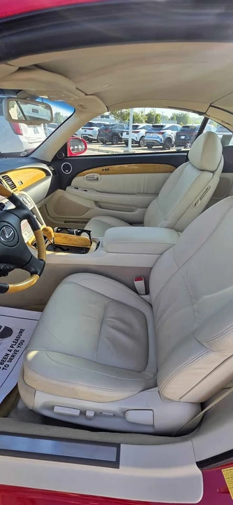2004 Lexus SC430 - Image 10 of 15
