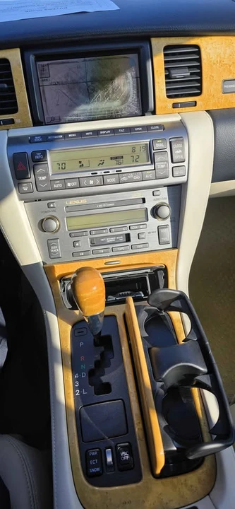 2004 Lexus SC430 - Image 15 of 15