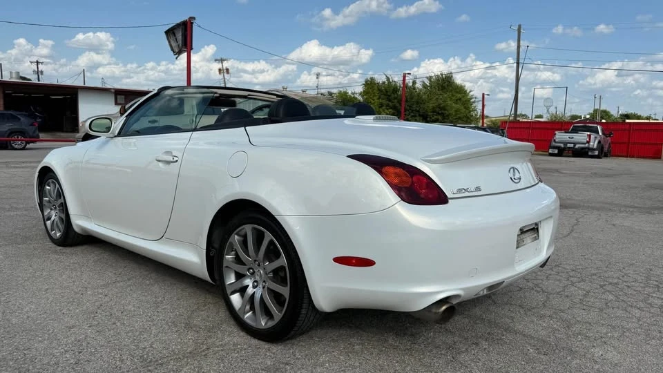 2004 Lexus SC430 - Image 5 of 20
