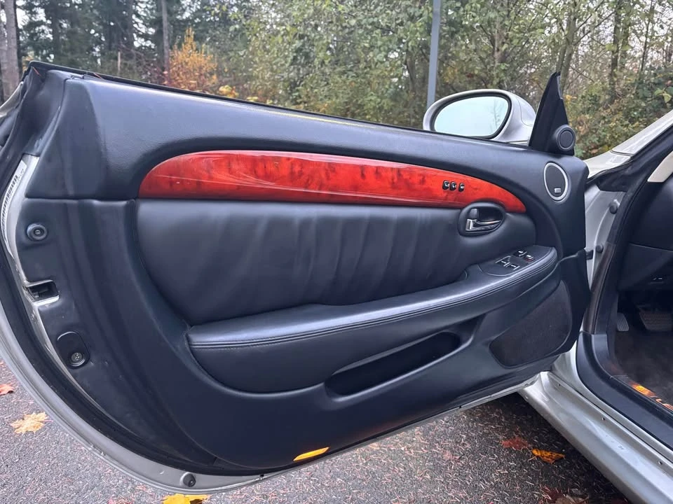 2004 Lexus SC430 - Image 11 of 18