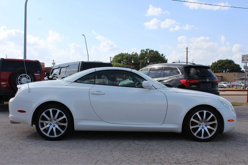 2004 Lexus SC430 - Image 19 of 20