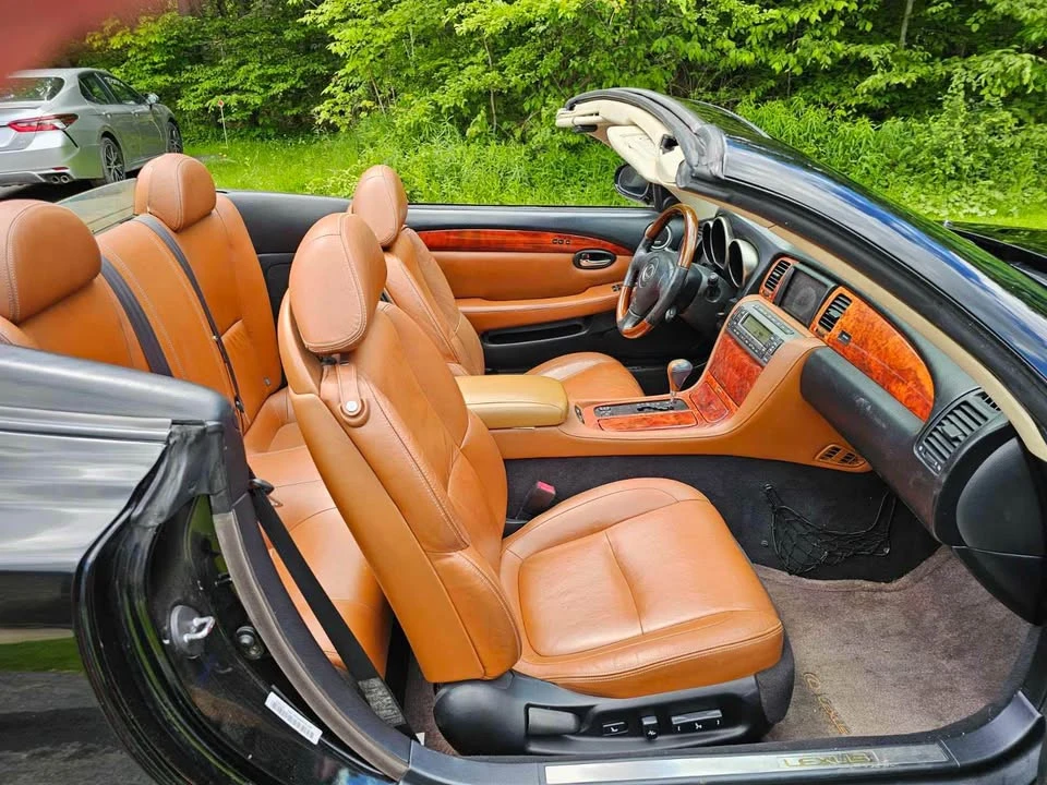 2004 Lexus SC430 - Image 17 of 19