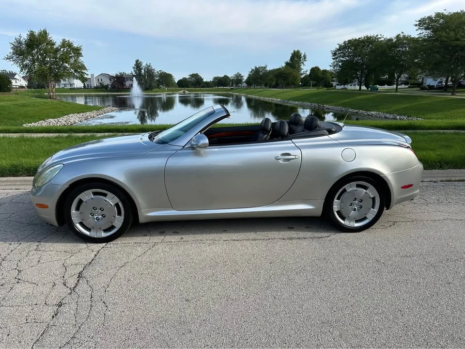 2004 Lexus SC430 - Image 2 of 10