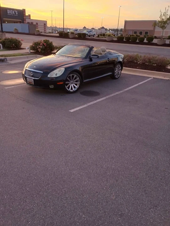 2004 Lexus SC430 - Image 3 of 8