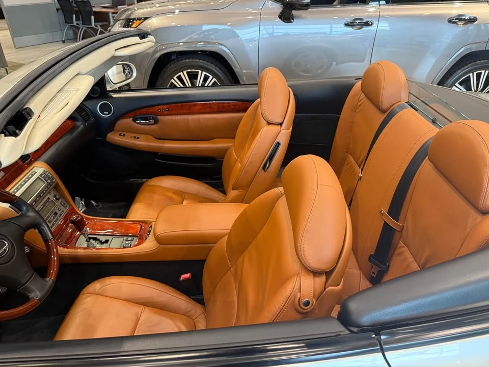 2004 Lexus SC430 - Image 5 of 5