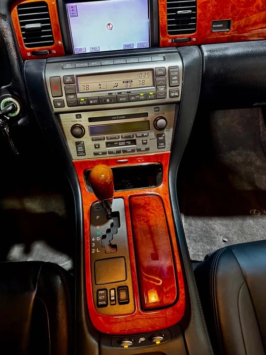 2004 Lexus SC430 - Image 15 of 20