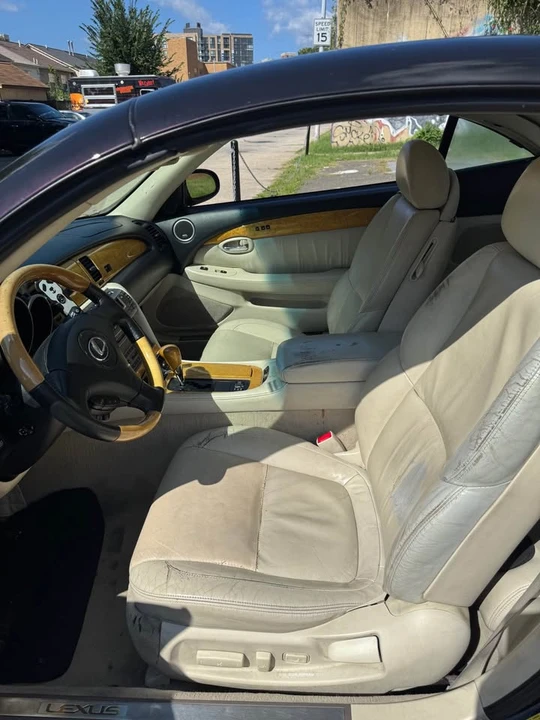 2004 Lexus SC430 - Image 4 of 11
