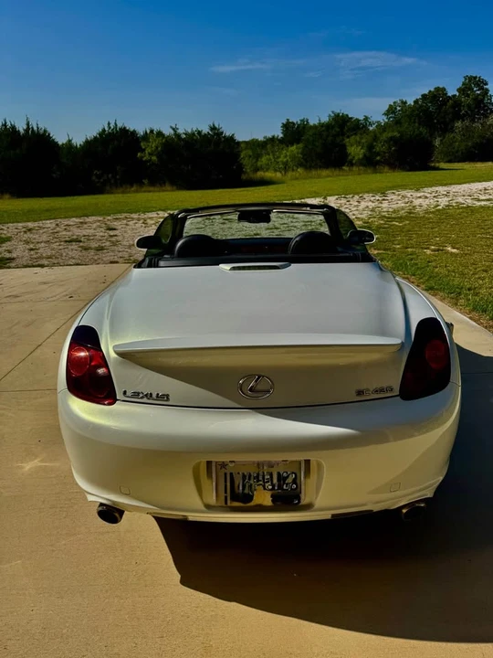2004 Lexus SC430 - Image 3 of 20
