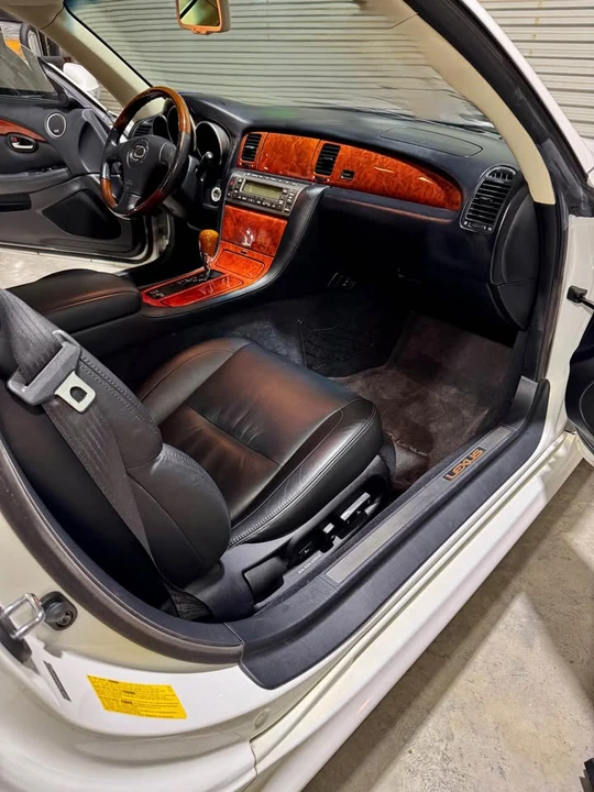 2004 Lexus SC430 - Image 18 of 20