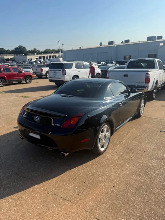 2004 Lexus SC430 - Image 3 of 7