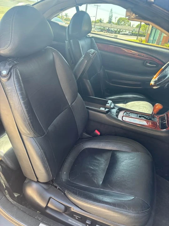 2004 Lexus SC430 - Image 6 of 12