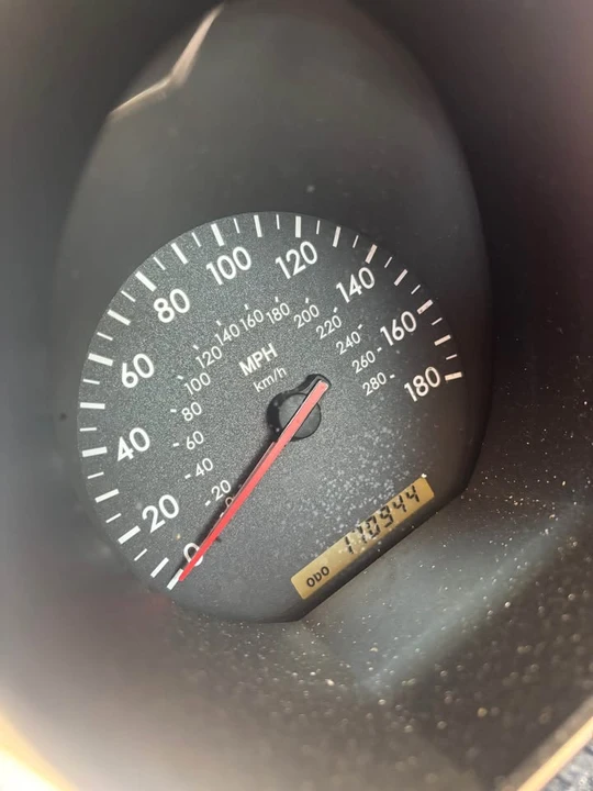 2004 Lexus SC430 - Image 11 of 12