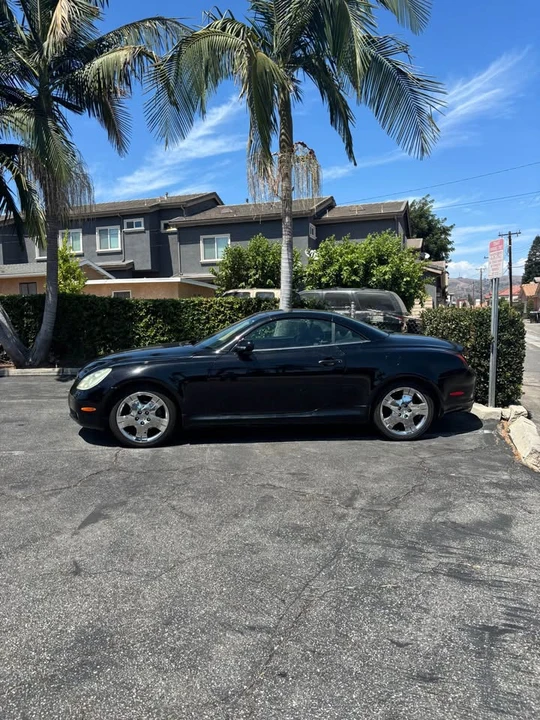 2004 Lexus SC430 - Image 3 of 12
