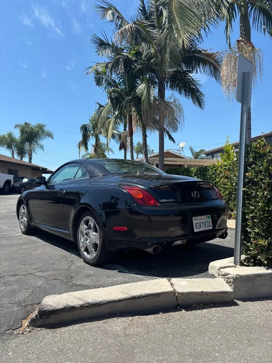 2004 Lexus SC430 - Image 2 of 12